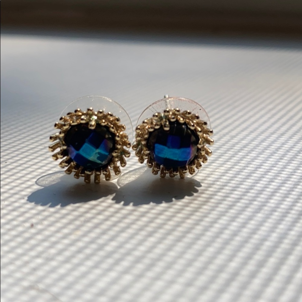 Kendra Scott earrings